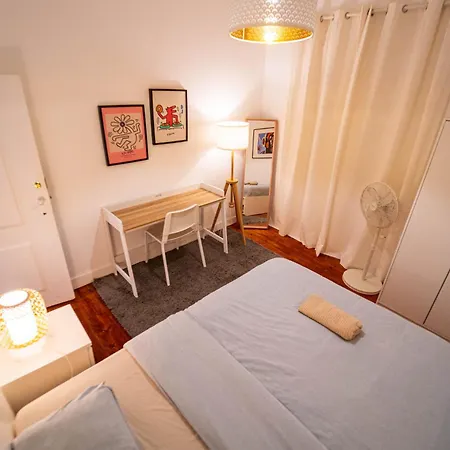 Δωμάτια σε οικογενειακή κατοικία Hey Lisbon! *